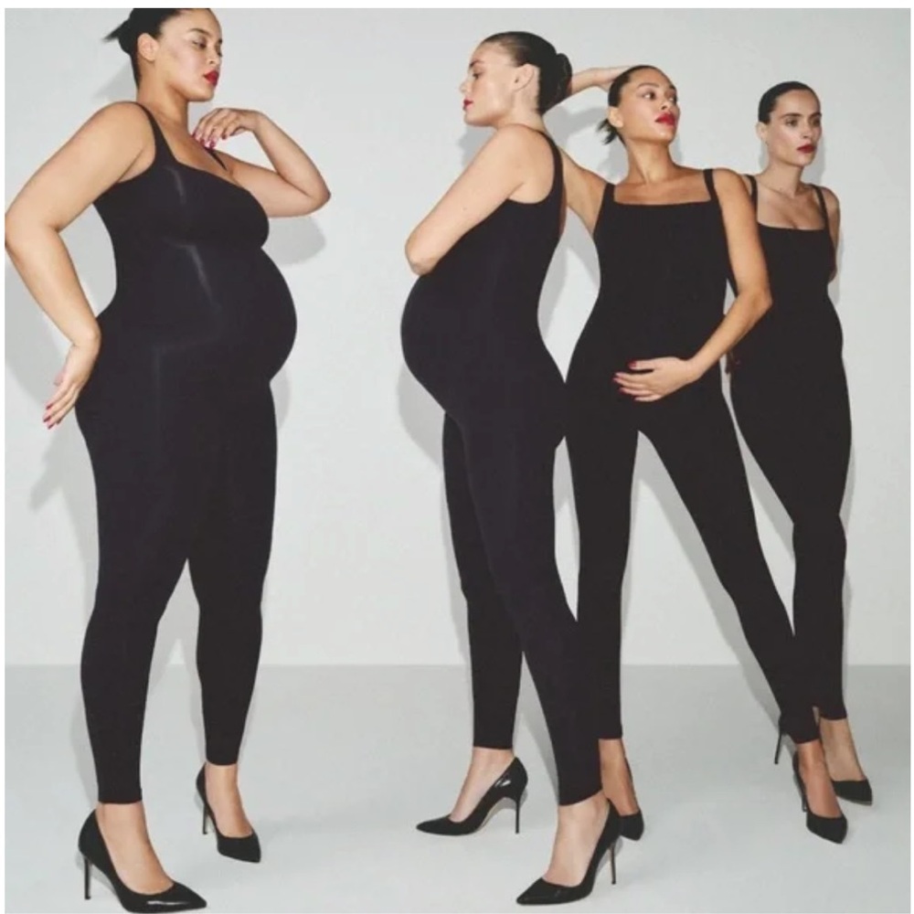 Skims fits everybody maternity catsuit